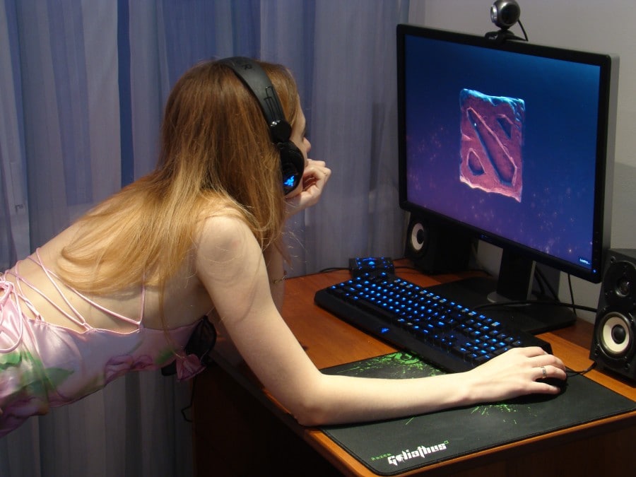 Nude girls in gaming