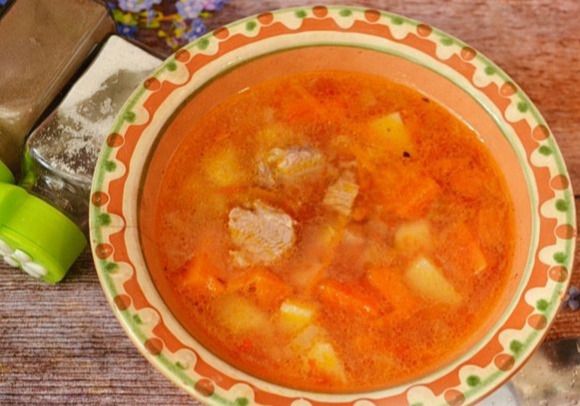 Если борщ получился кислым. Борщ получился кислый как исправить. Emmi make a Soup a nice colorful.