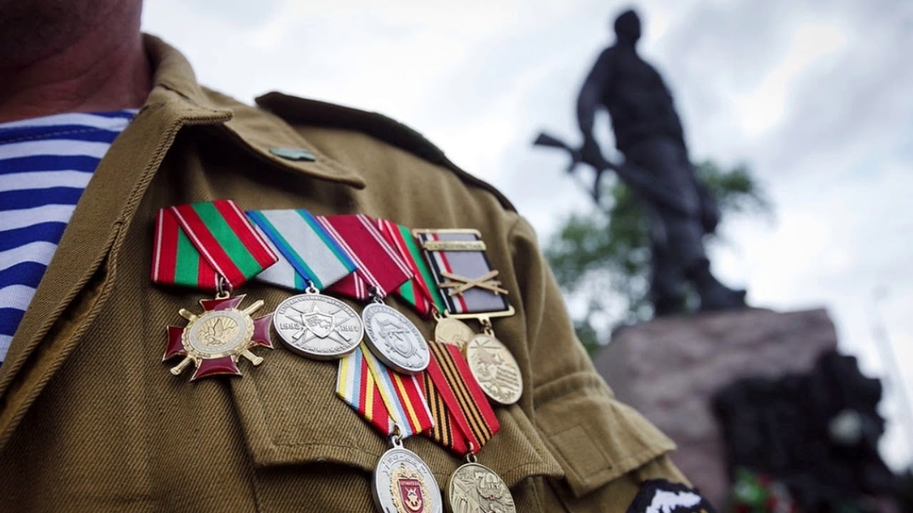 Едва ветеранам боевых действий. Ветеран боевых действий. Лжеветераны боевых действий. Участник боевых действий. Ветеран участник боевых действий.