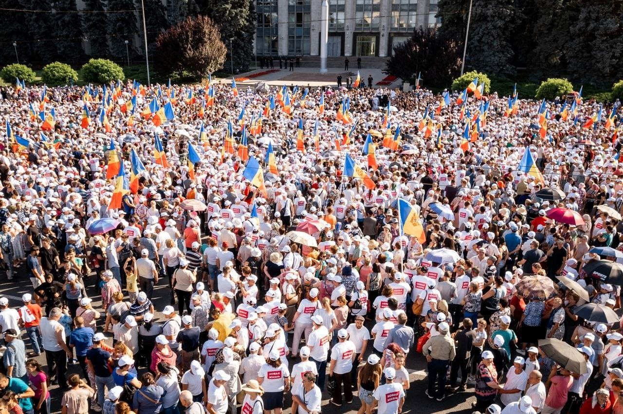 Протестующие в Кишиневе