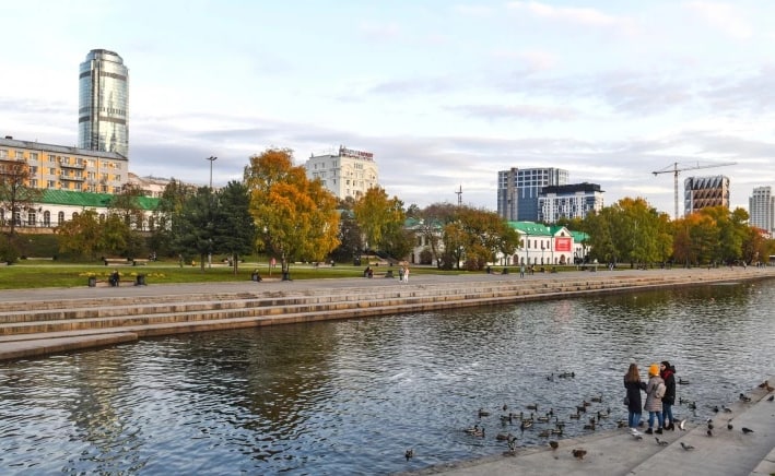 Плотинка екатеринбург фото сейчас