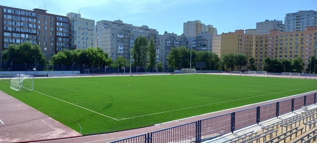 Ремс резиденс. Ростов стадион ростов арена. Фк ростов стадион ростов арена. Ростов арена. Стадионная 34/7 г.