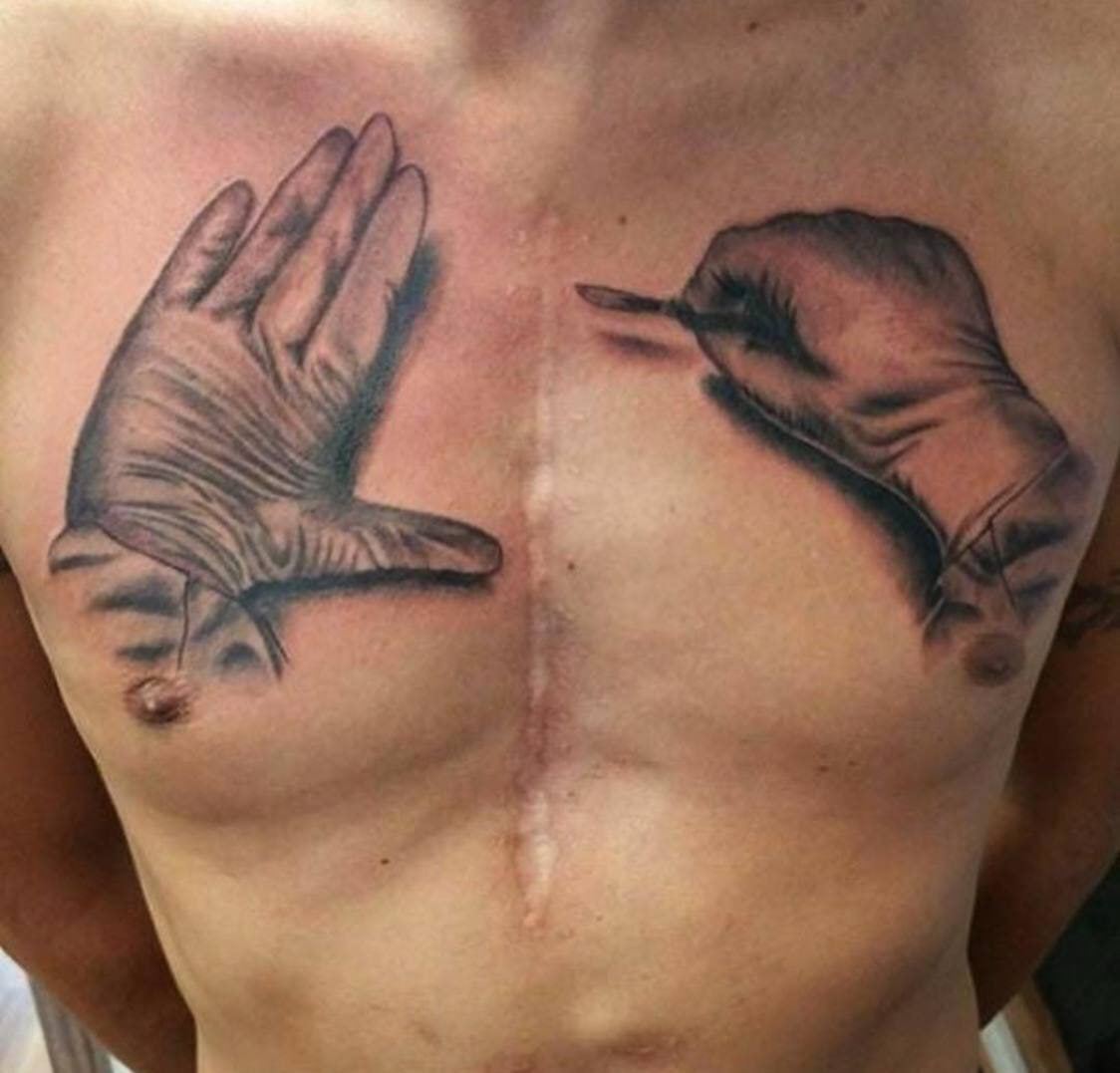 мужские татуировки на шрамах