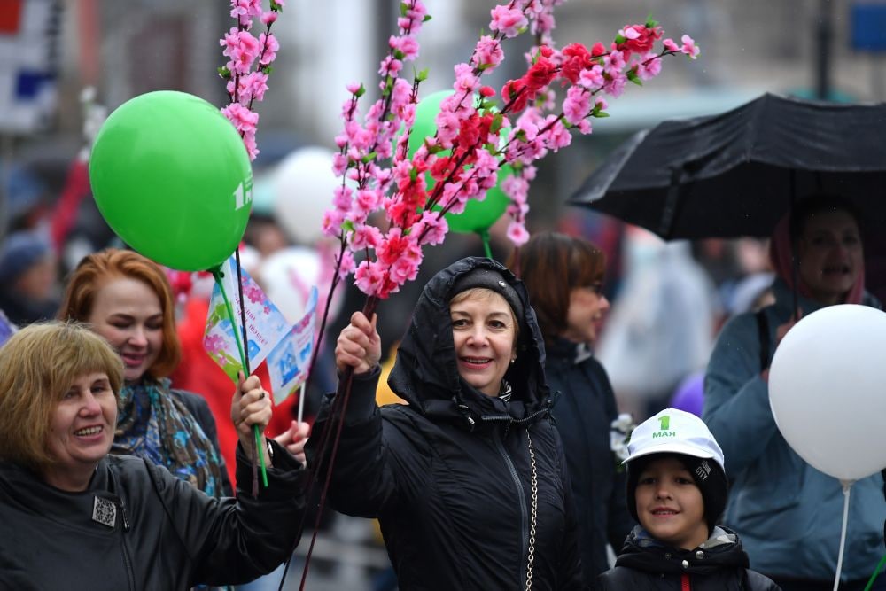 Первое мая в мире. Демонстрация первого мая. Празднования дня весны и труда. 1 Мая фото. 1 Мая Москва.