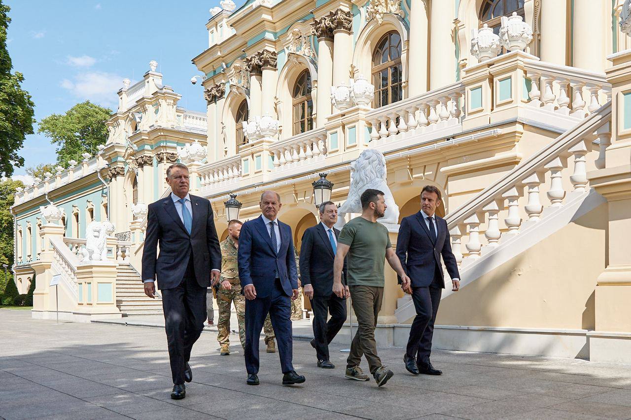 Фото зеленский макрон