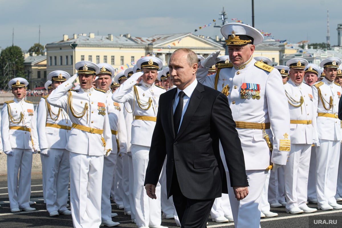 Честь дня вмф. Главком ВМФ Евменов. Евменов ВМФ парад.