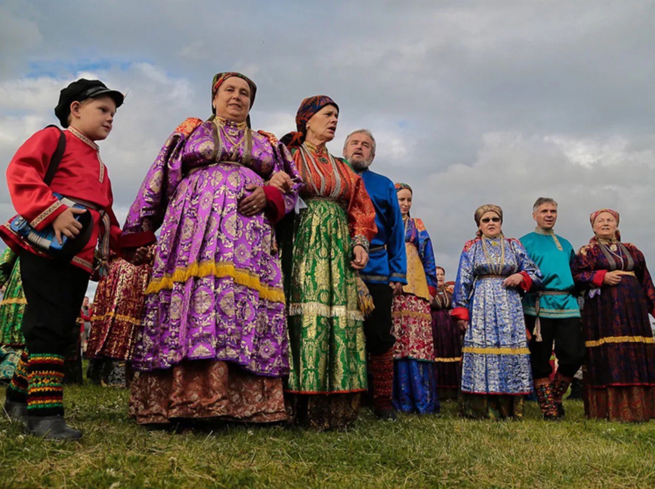 Население коми. Село Усть-Цильма Республика Коми. Республика Коми Усть-Цилемская горка. Село Усть Цильма Коми. Горка Усть-Цильма.