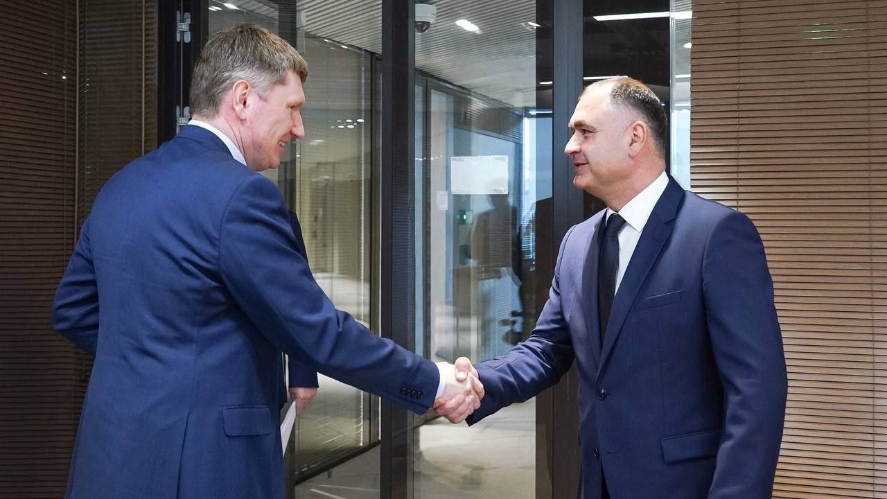 Делегация Южной Осетии во главе с президентом Аланом Гаглоевым провела консультации с российским руководством в Москве
